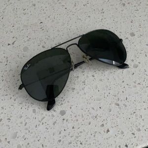 Ray Ban BLACK aviators
